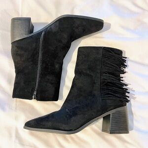 Size 11 Tru Comfort Foam Zip 3” Stacked Heel Black Faux Suede Fringe Booties